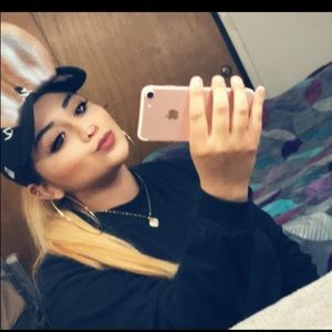 Meet your Posher, Teresa